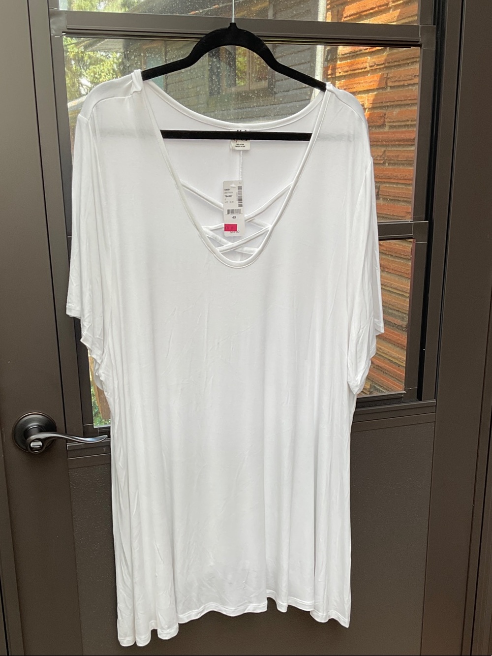 Women's White Crisscross V-Neck Tunic Top NWT